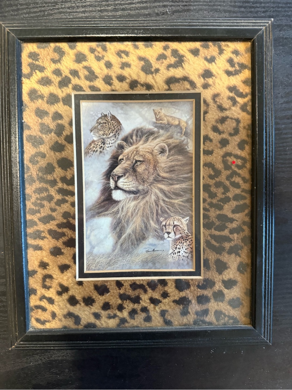Retro 90s Cedar Collection Framed Lion & Cheetah Wall Art 8 by 10